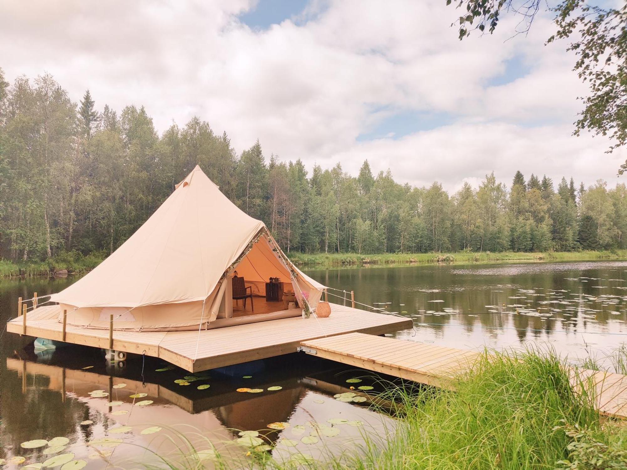 Langforsen Glamping & Lapland Experience Hotel Lapptrask Buitenkant foto
